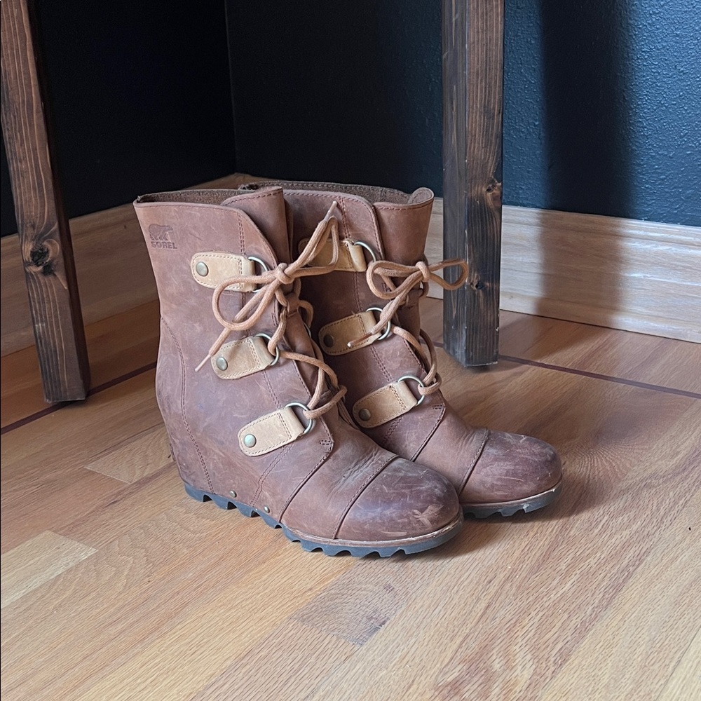 Sorel Tan Leather Heeled Boots